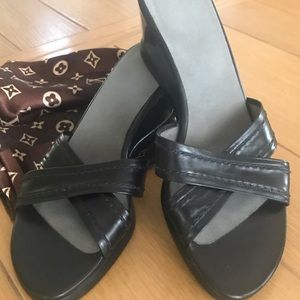 Stuart Weitzman Black wedge sandal